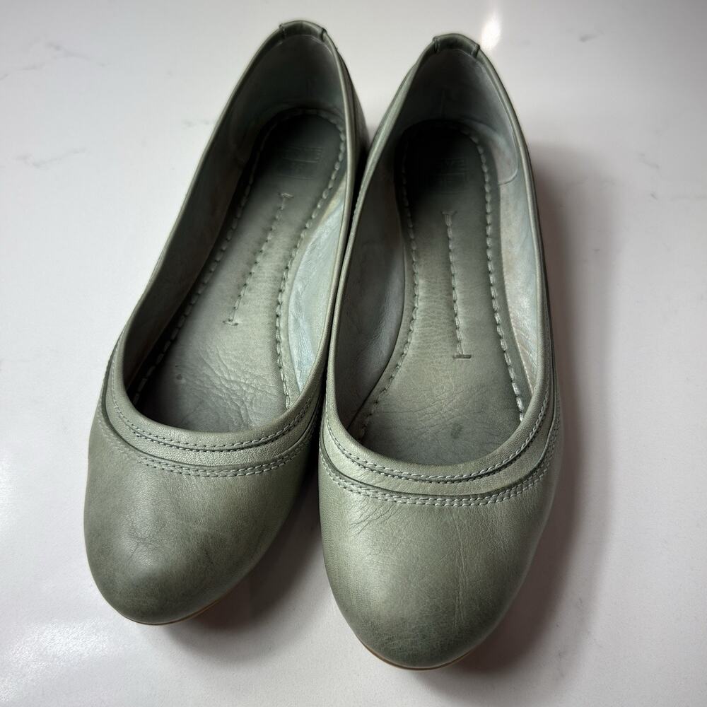 Frye Womens Carson Ballet Shoes Size 8 Green Leather Flat Slip On Casual Comfort